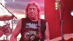 “Pourquoi ne pas envoyer Nicko, Blaze et moi ?” : Dennis Stratton veut représenter Iron Maiden au Rock Hall