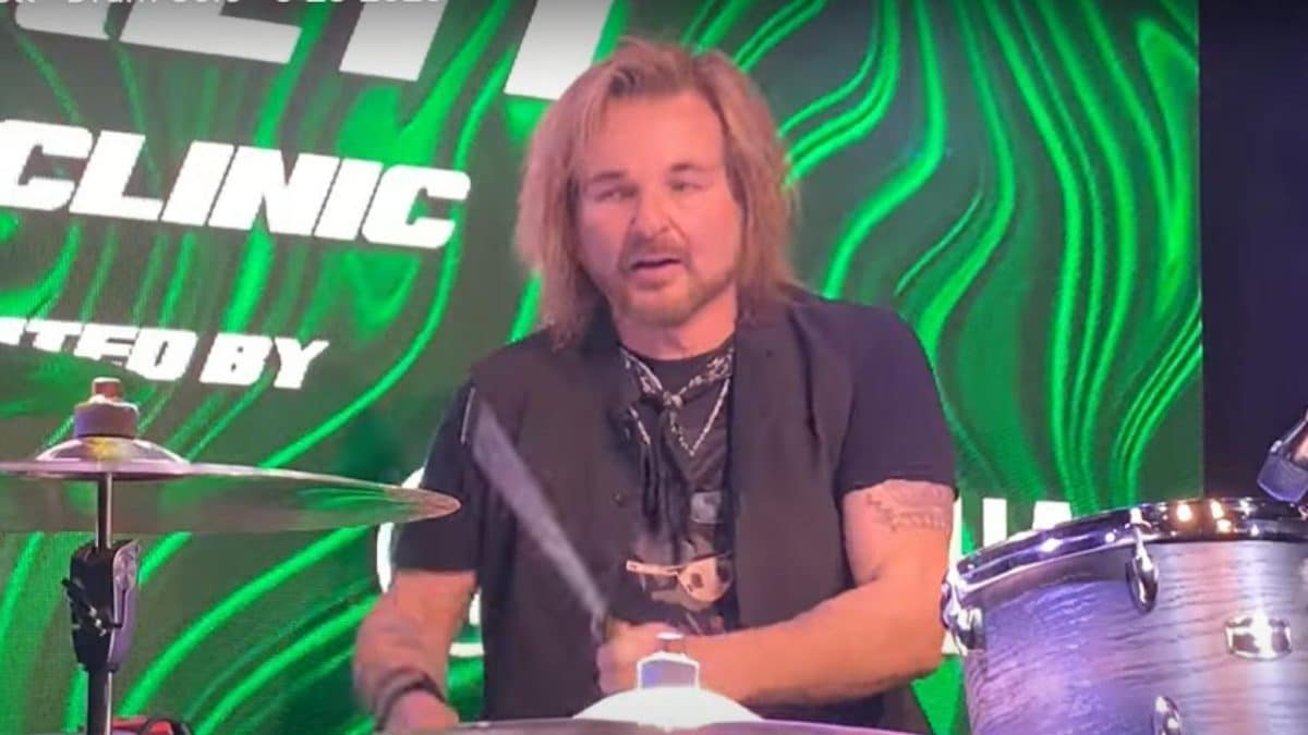 Rikki Rockett, batteur de Poison, obtient une ceinture noire de quatrième degré en jiu-jitsu brésilien