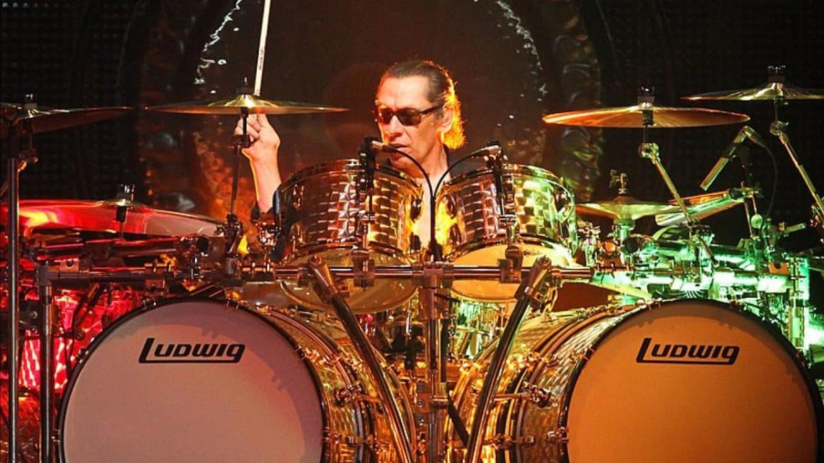 L&rsquo;autobiographie d&rsquo;Alex Van Halen, batteur de Van Halen, paraîtra en octobre