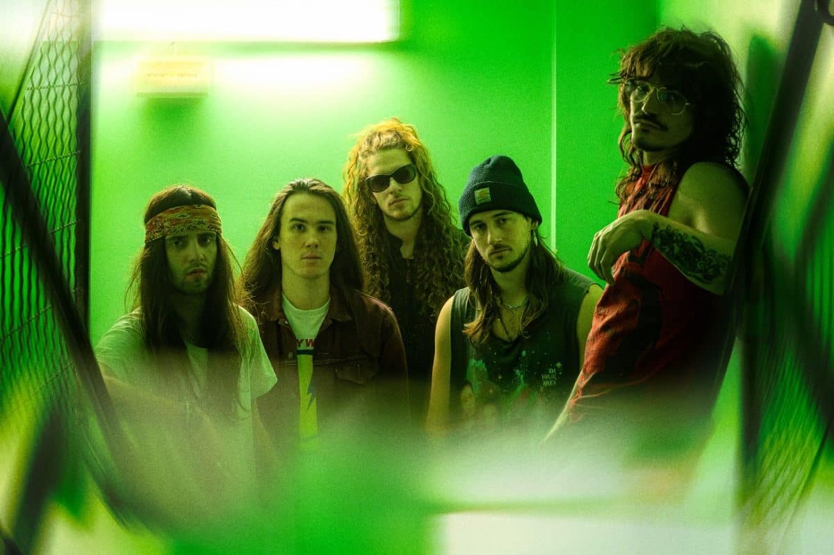 Rage&rsquo;s Not Quiet : Sweet Needles crie sa révolte avec un nouveau single explosif
