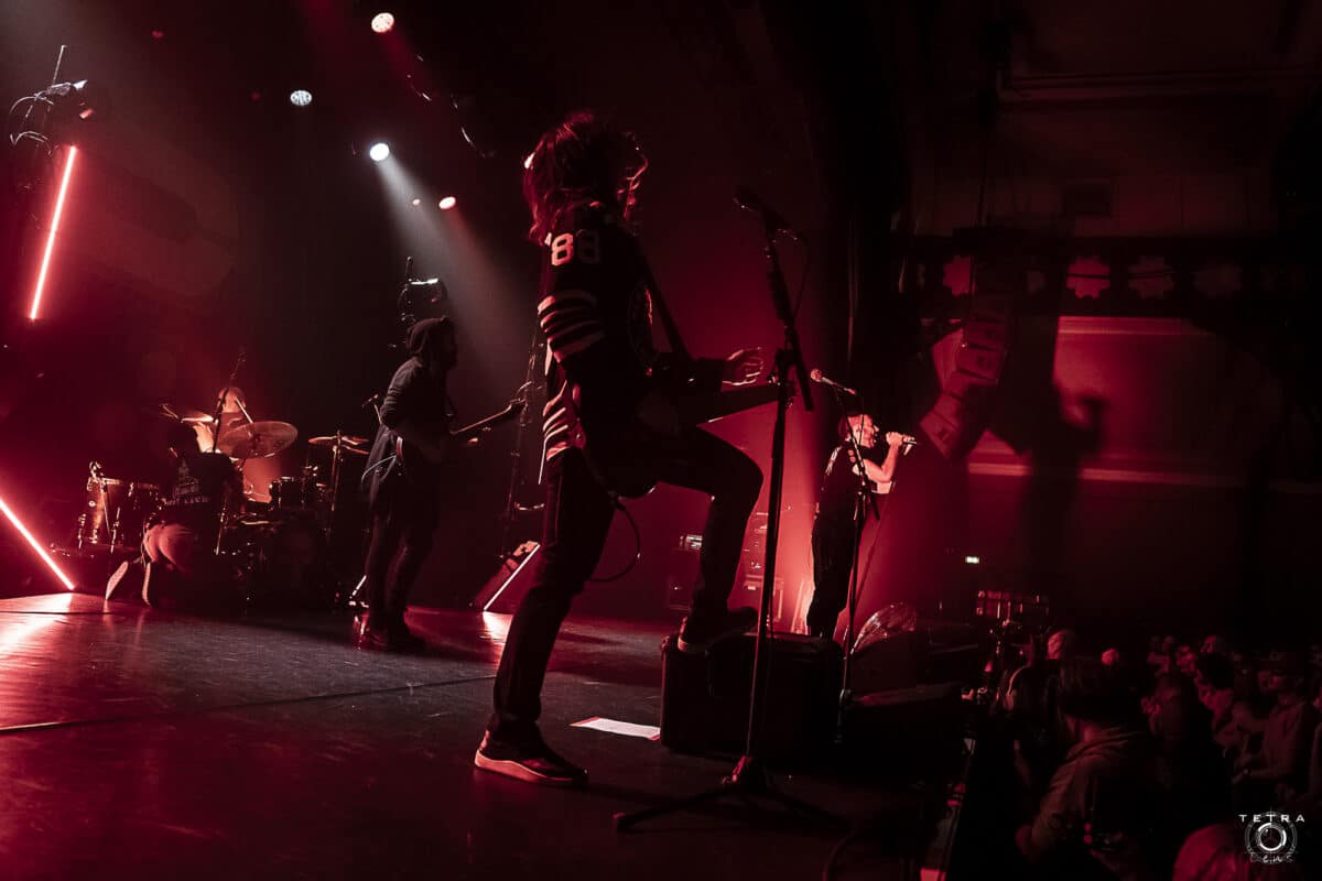 Mark Holcomb cite les nouveaux groupes que les membres de Periphery affectionnent