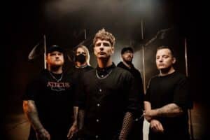 Alpha Wolf dévoile une vidéo live sauvage de Bring Back The Noise