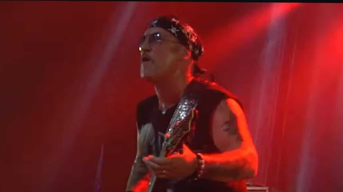 Un GoFundMe a été créé pour Jeff « Mantas » Dunn (ex-Venom) à la suite de sa crise cardiaque