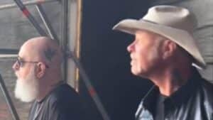 Les icônes du metal James Hetfield et Rob Halford semblent avoir apprécié le concert de Turnstile au festival Tons Of Rock