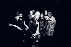 Seven Hours After Violet, le nouveau groupe de Shavo Odadjian, fait ses débuts sur scène