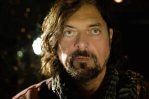 « Je n&rsquo;ai jamais trouvé cela chez aucun autre guitariste » ; Alan Parsons fait l&rsquo;éloge du talent exceptionnel du guitariste Ian Bairnson, aujourd&rsquo;hui décédé