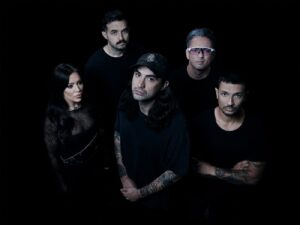 « J’étais à deux doigts de m’effondrer » : Alex Reade (Make Them Suffer) quitte la scène en plein concert, malade