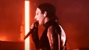 “J’ai une confession à faire” : Marilyn Manson interrompt son concert et évoque sa sobriété