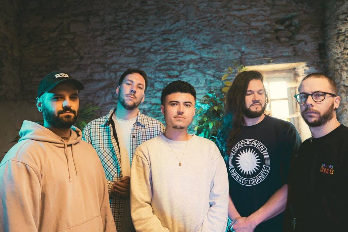 Stinky dévoile Under Care : un nouveau titre avec Andrew Neufeld de Comeback Kid