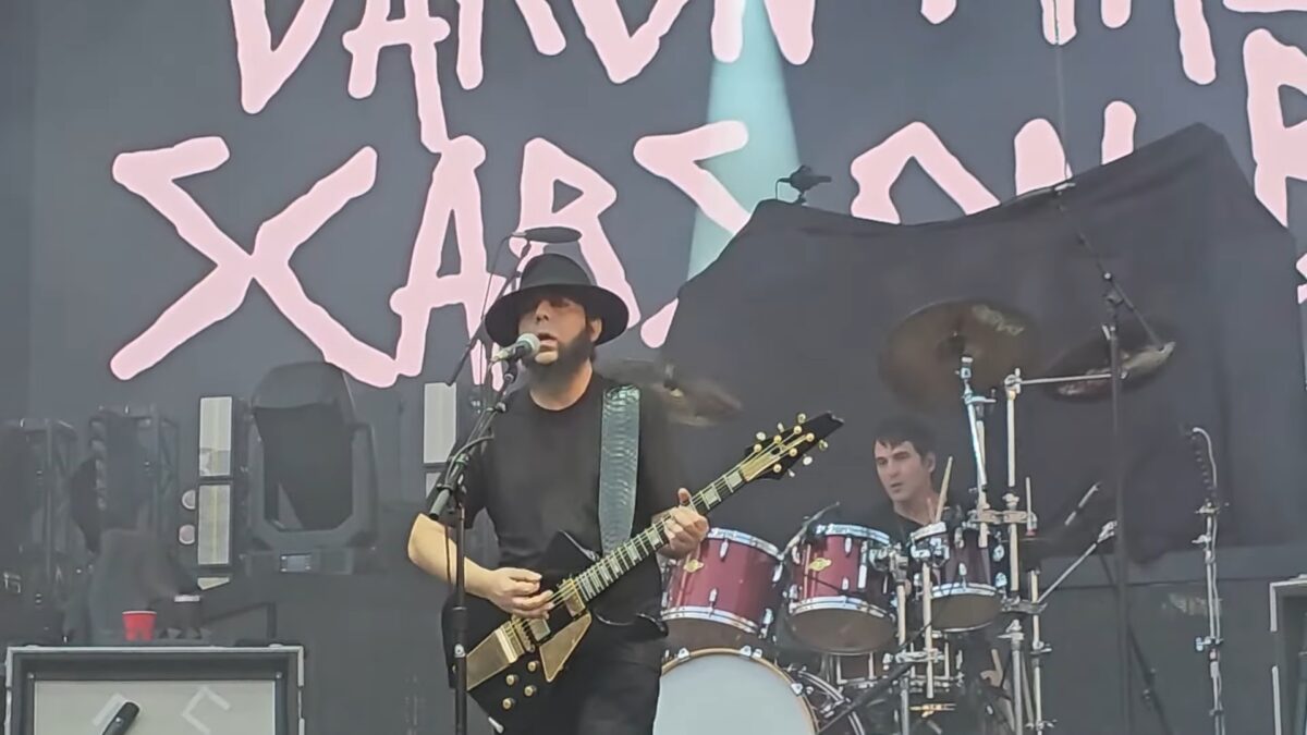 Cinq ans plus tard : Scars On Broadway de retour en live avec Daron Malakian