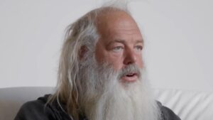 « Que vous aimiez leur musique ou non, leur capacité à jouer est hors du commun » : Rick Rubin désigne ces 3 musiciens comme le « sommet » de la virtuosité