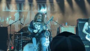 Nailbomb renaît pour un concert unique après presque 30 ans d&rsquo;absence : vidéos amateurs disponibles