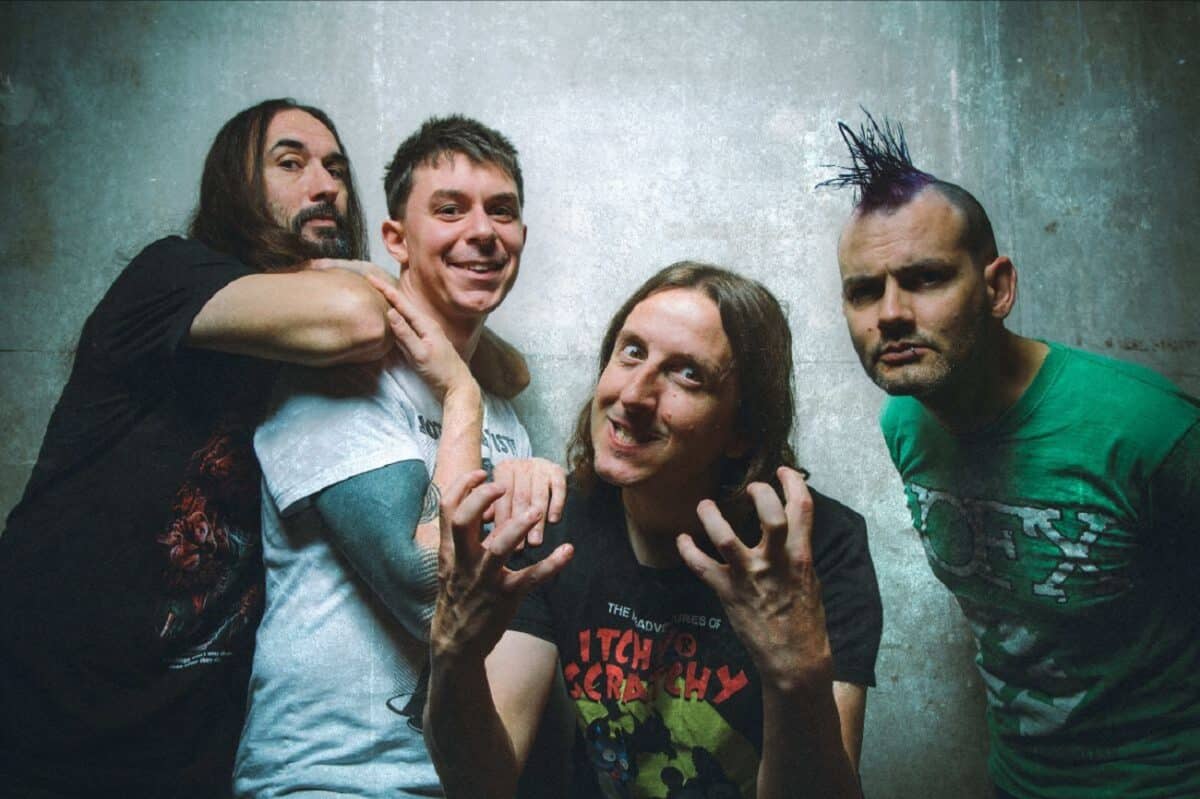 Ultra Vomit part en tournée des Zéniths avec Didier Super, Bernard Minet et d&rsquo;autres invités de marque