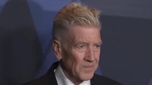 « Si triste d’apprendre la disparition de l’un de mes héros du cinéma » : Des rockeurs et des métalleux rendent hommage à David Lynch après sa mort