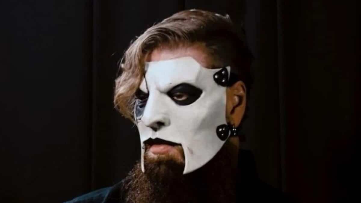 « Beaucoup de gens diront que nous ne sommes pas un groupe de metal, et je ne serais pas en désaccord avec eux » : Jim Root s&rsquo;interroge sur la manière de catégoriser le style de Slipknot