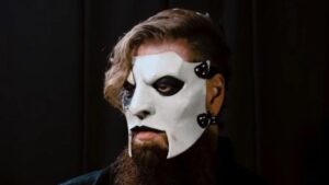 « Beaucoup de gens diront que nous ne sommes pas un groupe de metal, et je ne serais pas en désaccord avec eux » : Jim Root s&rsquo;interroge sur la manière de catégoriser le style de Slipknot