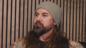 As I Lay Dying : l&rsquo;ex-femme de Tim Lambesis l&rsquo;accuse à nouveau, il réagit sur Instagram