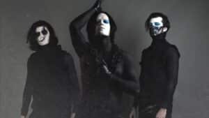 La chanson la plus « vulnérable » de Heartlay : le groupe continue d’élargir sa palette sonore avec Held Beneath