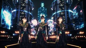 Babymetal présente sa collaboration avec Poppy, From Me To U, dans un clip au look futuriste