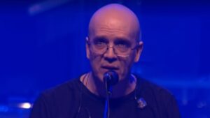 Avis aux fans : Le monumental opéra rock de Devin Townsend, The Moth, peut être regardé à la demande jusqu&rsquo;au 28 mai 2025