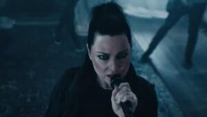 Evanescence, Netflix, Capcom : Afterlife unit musique, série et jeu vidéo dans un clip hanté
