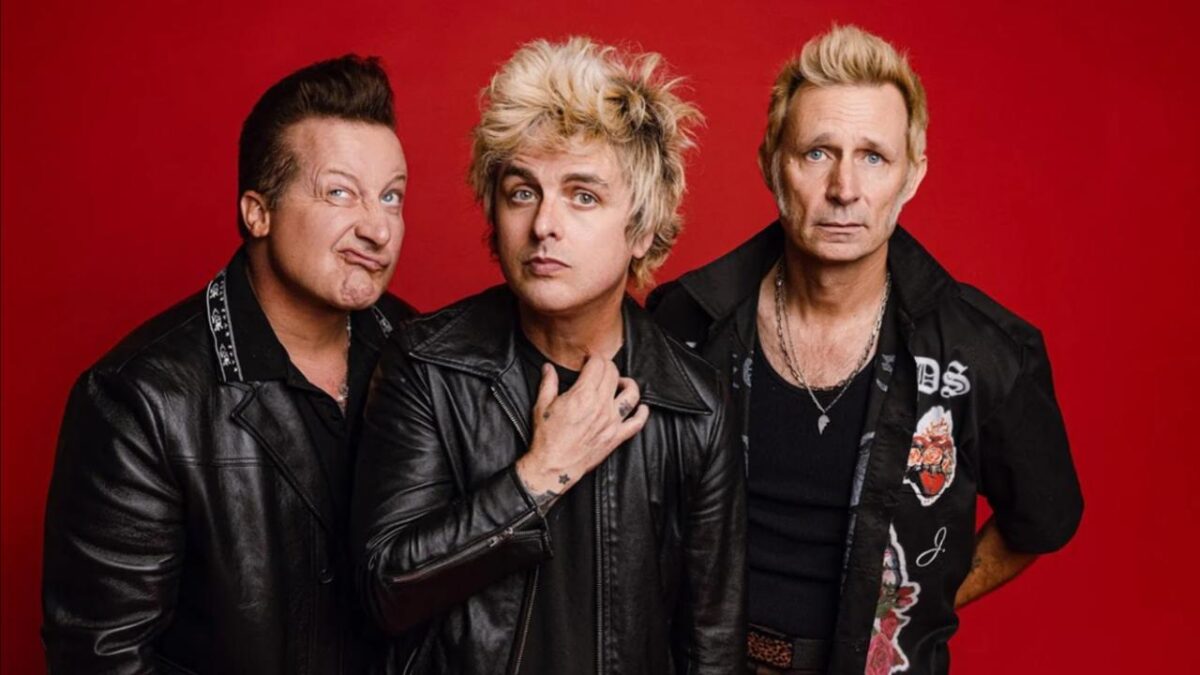 Super Bowl : Green Day ouvre le bal, Nikki Sixx valide la performance et Kid Rock se retrouve au cœur des critiques