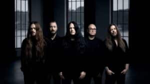 Katatonia rend hommage à Ace Frehley (Kiss) avec une reprise de A World Without Heroes