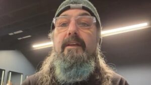 “Je préfère rester humain” : Mike Portnoy rejette l’IA avec Dream Theater