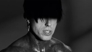 Ronnie Radke (Falling In Reverse) poursuit ses usurpateurs après l’affaire de catfishing avec Brittany Furlan