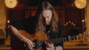 Mike Dawes reprend Euclid de Sleep Token : une performance acoustique aussi technique qu&rsquo;émotionnelle
