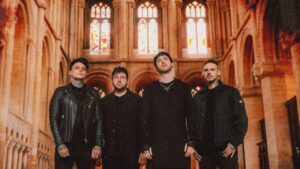 « Chaque chanson est une confession » : Caskets annonce son nouvel album The Only Heaven You’ll Know