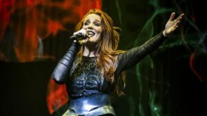 Simone Simons (Epica) se souvient du jour « magique » où elle a découvert le metal symphonique