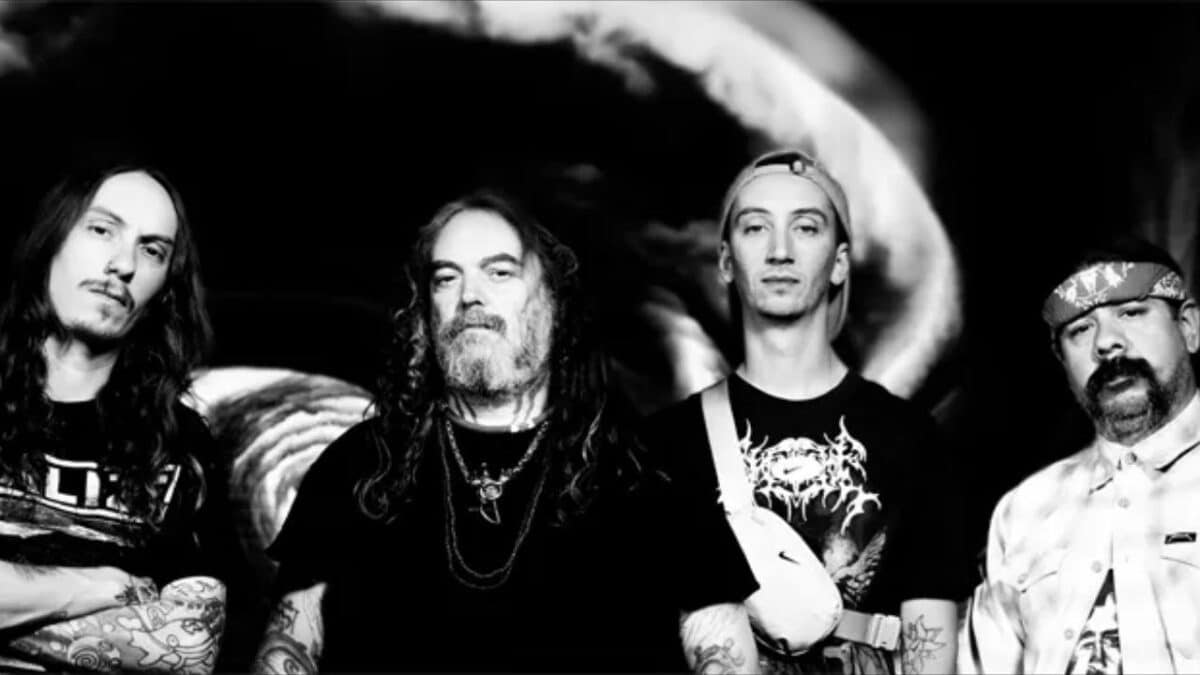 Coup dur pour Soulfly : “Alerte rouge ! Notre camion de location a été forcé”