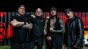 « J’ai saigné pour vous » : Billy Graziadei chute en plein concert de Biohazard à Montréal