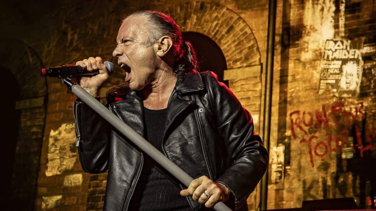 “Tout le monde avait l’air abattu” : Bruce Dickinson raconte l’ambiance tendue lors de son audition avec Iron Maiden