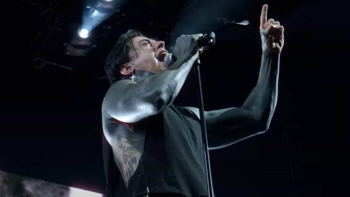 Falling In Reverse : une vidéo live intense pour God Is A Weapon, filmée pendant la tournée actuelle