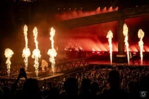 Parkway Drive enflamme le Zénith de Paris avec un show spectaculaire pour célébrer 20 ans de carrière !