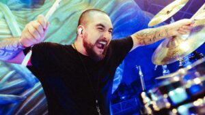 Trivium accusé d’avoir « effacé » Alex Bent de la captation du Bloodstock 2025 : la polémique enfle chez les fans