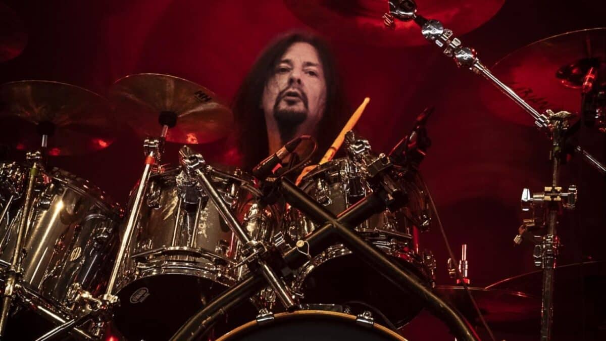 IA et artwork : Gene Hoglan met les choses au clair concernant le nouvel album de Dark Angel