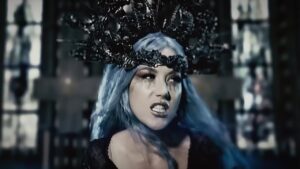 Alissa White-Gluz (ex-Arch Enemy) : “C’était évidemment difficile” – La chanteuse revient sans détour sur une séparation marquante