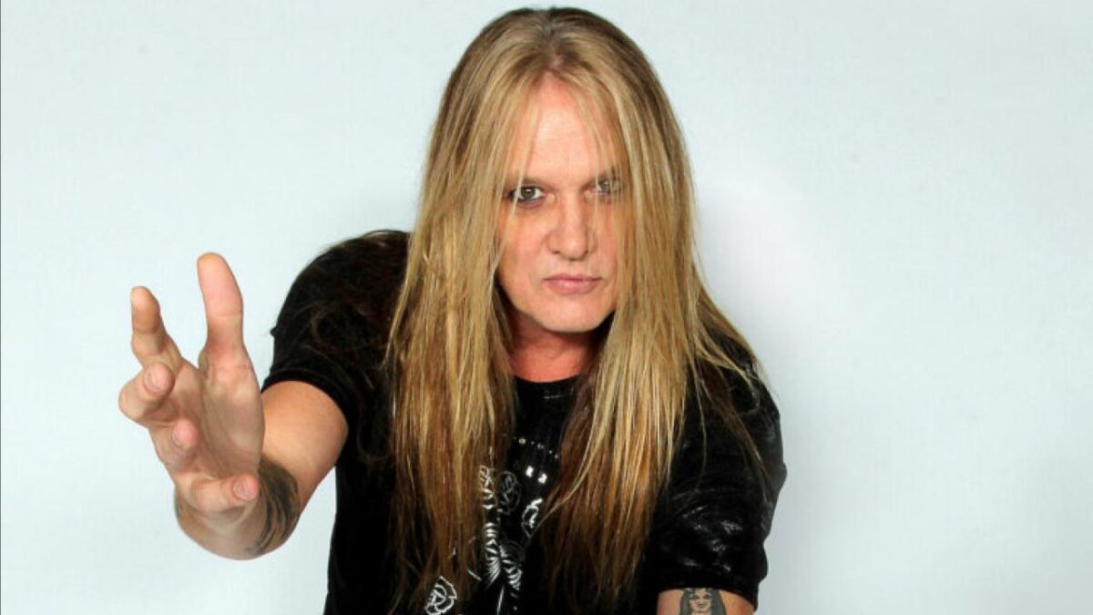 Twisted Sister maintient finalement ses concerts du 50e anniversaire avec Sebastian Bach au chant