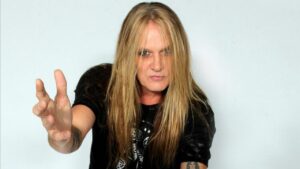 Twisted Sister maintient finalement ses concerts du 50e anniversaire avec Sebastian Bach au chant
