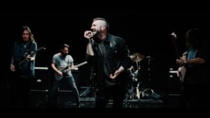 Periphery frappe encore : découvrez le clip de Everyone Dies Alone