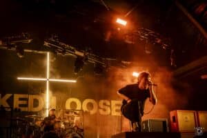 Knocked Loose : après la paralysie faciale de Bryan Garris, Isaac Hale est renversé par une voiture en tournée avec Metallica