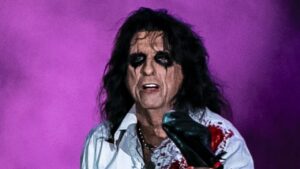 “Elle n’a jamais eu le cœur brisé” : Alice Cooper explique pourquoi l’IA ne remplacera jamais les artistes
