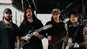 Polyphia lance un nouveau single dansant et un clip signé Tim Henson