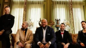 With A Vengeance : Tommy Vext fixe enfin la date de sortie de Shared Light