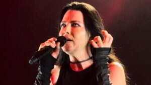« Voir des femmes dominer le classement, c&rsquo;est vraiment génial » : Amy Lee (Evanescence) célèbre les femmes du rock et du metal