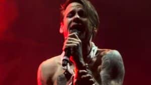 « Beaucoup… en fait, peut-être toutes » Beartooth : Caleb Shomo affirme que toute la discographie racontait déjà son combat intérieur