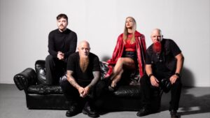Concert de Devilskin interrompu : un spectateur défèque dans le mosh pit, la fosse sombre dans le chaos